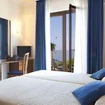 Tirrenia Отель 4*