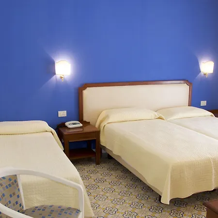 Tirrenia Hotel Península Sorrentina
