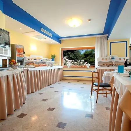 Tirrenia Hotel