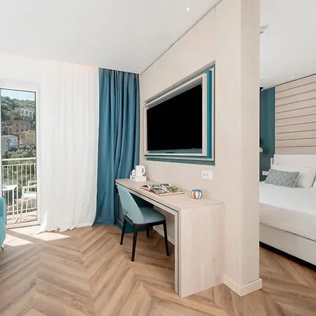 Tirrenia 4*