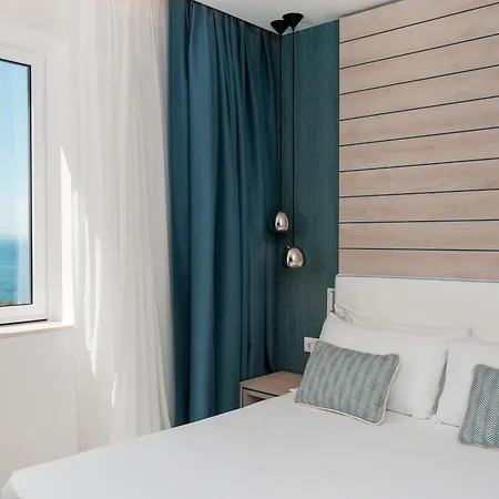 Otel Tirrenia 4*