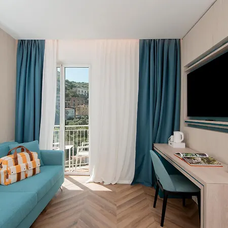 Tirrenia Sorrento