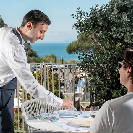 Tirrenia Otel Sorrento