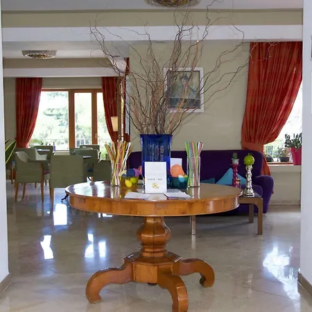 Hotel Tirrenia 3*