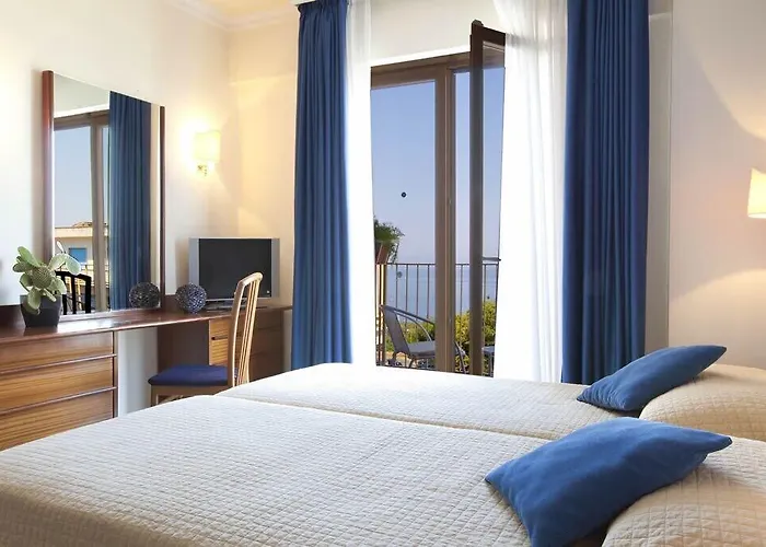 Tirrenia Hotel 4*