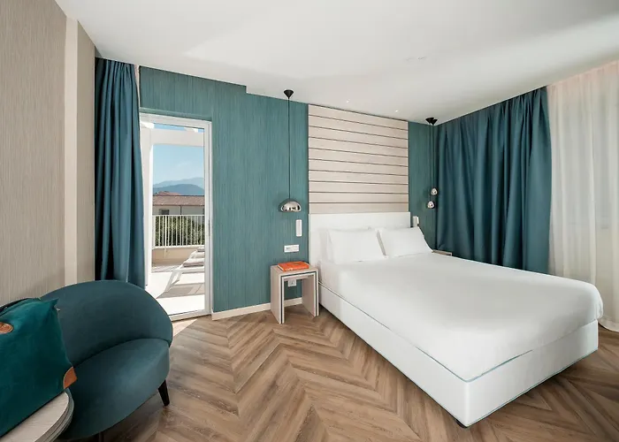 Tirrenia Hotel 4*